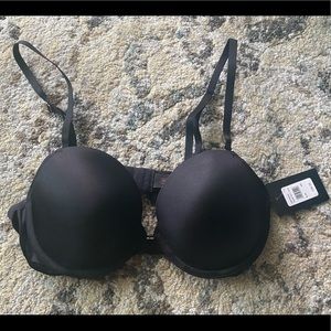 Black Frederick’s of Hollywood Bra